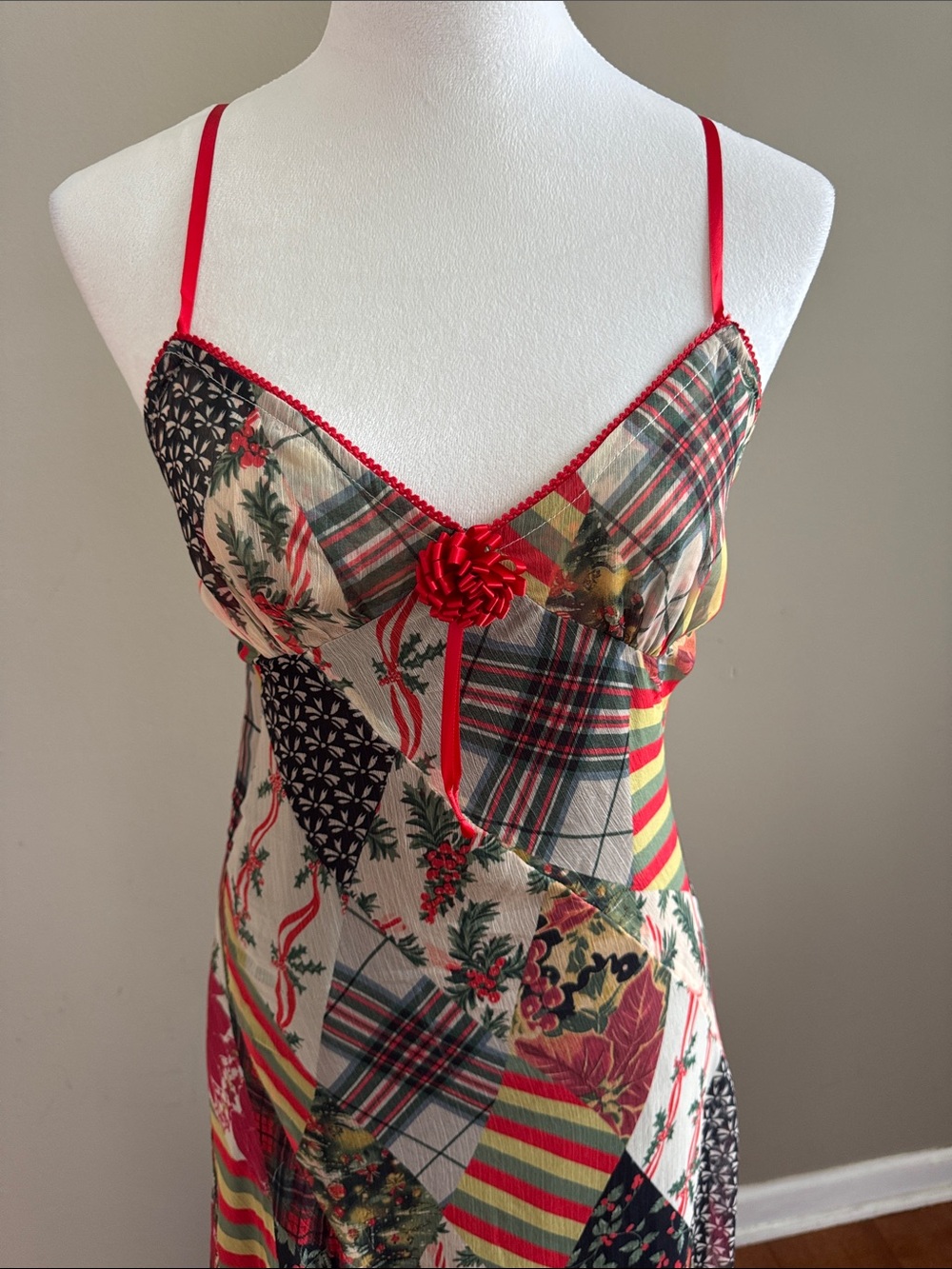 Free People Tis the Season Bohemian Patchwork Floral Slip Maxi Dress Size 4 & 6 - Picture 9 of 16